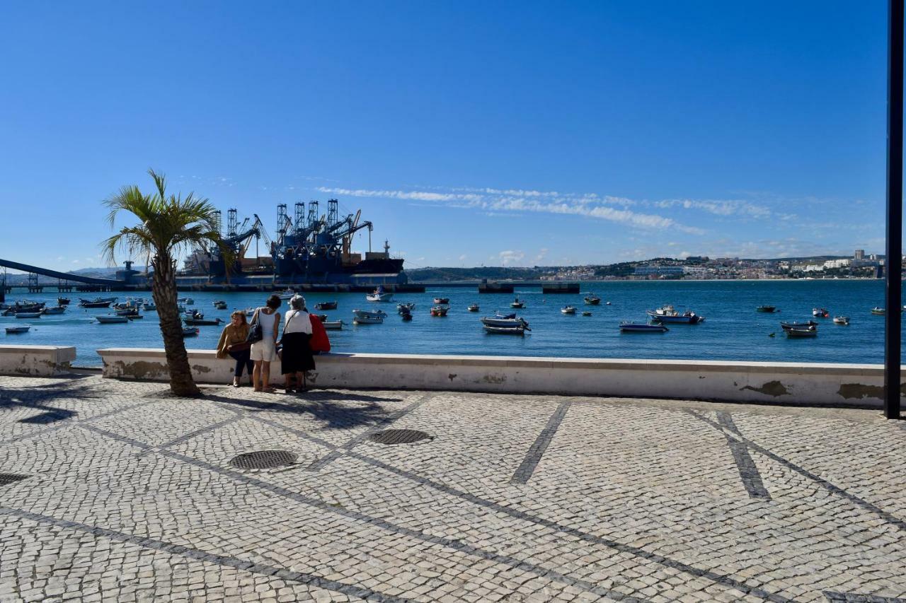 Willa Fisherman'S House - A Boat Ride From Lisbon Trafaria Zewnętrze zdjęcie